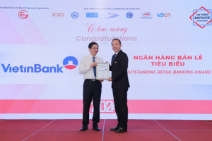 VietinBank được vinh danh Ngân hàng Bán lẻ tiêu biểu năm 2024