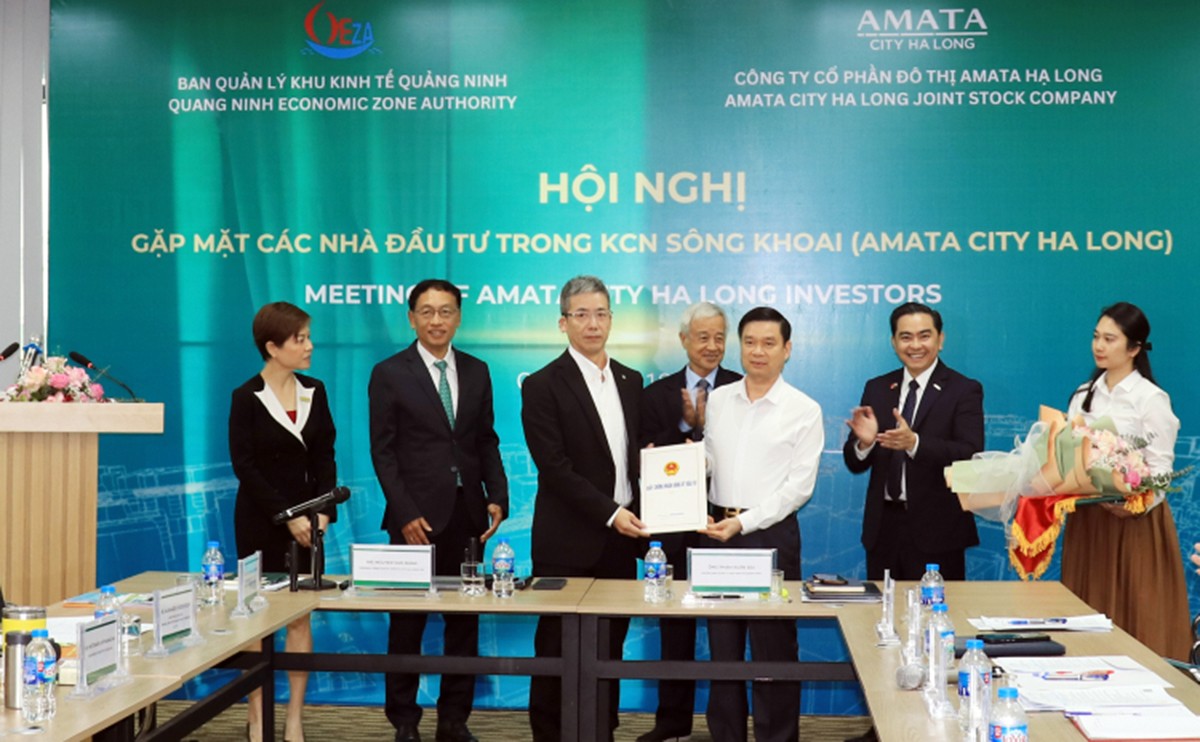Quảng Ninh: Trao giấy chứng nhận đầu tư 2 dự án FDI gần 115 triệu USD
